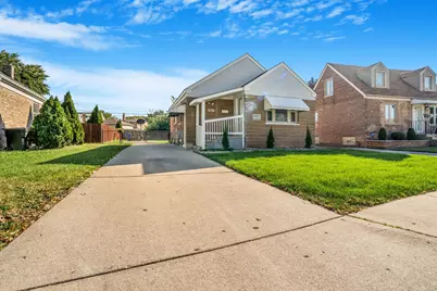 6411 S Leclaire Avenue, Chicago, IL 60638 - Photo 2