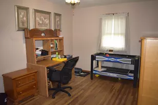 1500 Manhattan Dr, Streator, IL 61364 - Photo 10