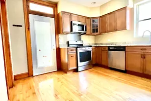 3227 N Albany Ave, Chicago, IL 60618 - Photo 10