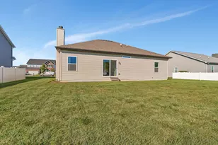 26330 S Settlers Dr, Channahon, IL 60410 - Photo 2