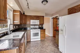 2537 S Scott St, Des Plaines, IL 60018 - Photo 6