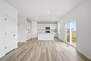 342 Danforth Dr, Oswego, IL 60543 - Photo 6