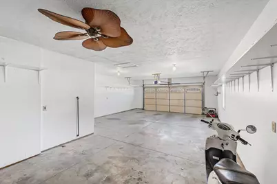 3911 Wild Flower Drive, Champaign, IL 61822 - Photo 4