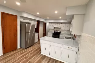 5517 W Windsor Ave, Chicago, IL 60630 - Photo 18