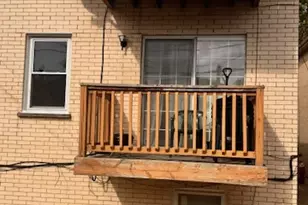 5517 W Windsor Ave, Chicago, IL 60630 - Photo 2