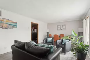 240 Miami St, Park Forest, IL 60466 - Photo 2