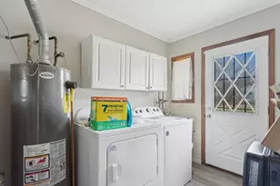 240 Miami St, Park Forest, IL 60466 - Photo 8