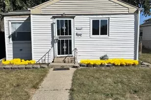 12513 S Bishop St, Calumet Park, IL 60827 - Photo 1