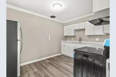 820 Cottage Grove Avenue, Rockford, IL 61103 - Photo 32