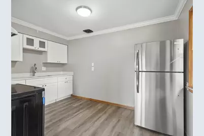 820 Cottage Grove Avenue, Rockford, IL 61103 - Photo 14