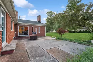 512 S Busse Rd, Mount Prospect, IL 60056 - Photo 20