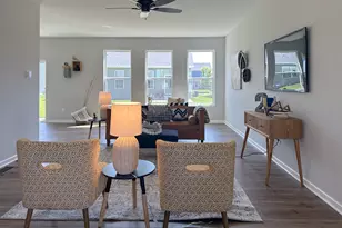 20 W Sandalwood Ave, Cortland, IL 60112 - Photo 6