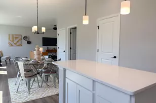 20 W Sandalwood Ave, Cortland, IL 60112 - Photo 16