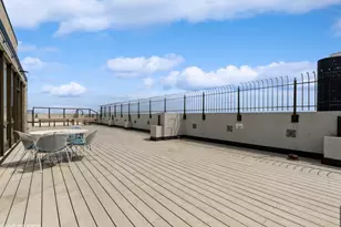 5455 N Sheridan Rd, Chicago, IL 60640 - Photo 22