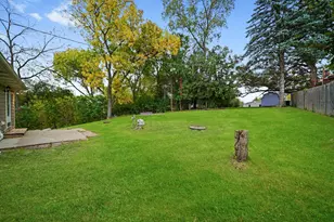 171 Lake Shore Dr, Carpentersville, IL 60110 - Photo 28