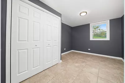 171 Lakeshore Drive, Carpentersville, IL 60110 - Photo 22