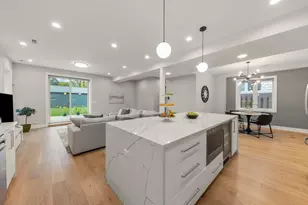 1126 Pitner Ave, Evanston, IL 60202 - Photo 8