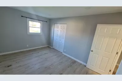 149 Austin Avenue, Carpentersville, IL 60110 - Photo 12