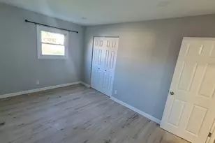 149 Austin Ave, Carpentersville, IL 60110 - Photo 12