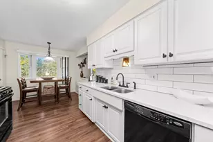 71 Hereford Dr, Crete, IL 60417 - Photo 8