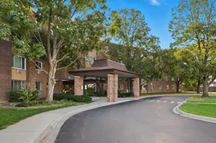 1375 Rebecca Dr, Hoffman Estates, IL 60169 - Photo 1