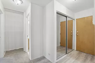 1375 Rebecca Dr, Hoffman Estates, IL 60169 - Photo 12