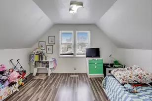 10441 S Prairie Ave, Chicago, IL 60628 - Photo 20