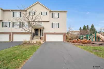 464 Evergreen Circle, Gilberts, IL 60136 - Photo 1