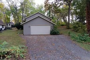 2216 Gainsboro Ave, Davis, IL 61019 - Photo 2