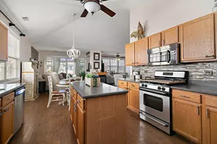 17053 Mendota Dr, Lockport, IL 60441 - Photo 14