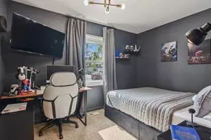 4 Larsen Cir, Romeoville, IL 60446 - Photo 22