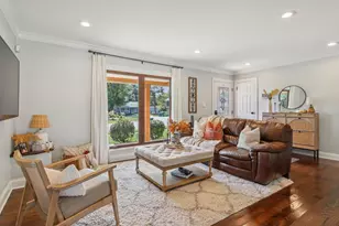 4 Larsen Cir, Romeoville, IL 60446 - Photo 6