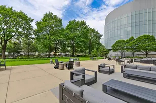 500 W Superior St, Chicago, IL 60654 - Photo 30