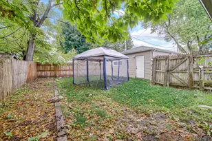 1521 Catalpa Ave, Waukegan, IL 60085 - Photo 20