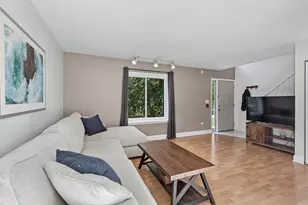 [Address not provided], Darien, IL 60561 - Photo 4