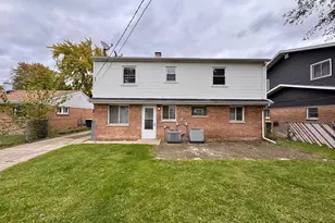 17318 Walter St, Lansing, IL 60438 - Photo 26