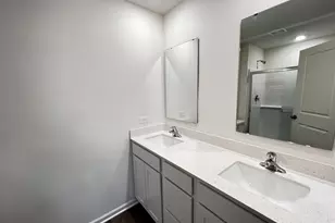 390 Summit Cir, Lombard, IL 60148 - Photo 12