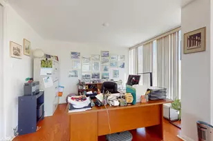 601 E 32nd St, Chicago, IL 60616 - Photo 4