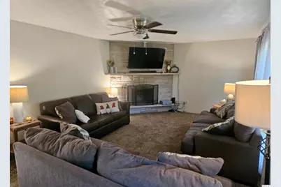 803 Maas Road, Quincy, IL 62305 - Photo 2