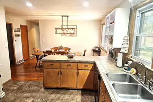 803 Maas Rd, Quincy, IL 62305 - Photo 10