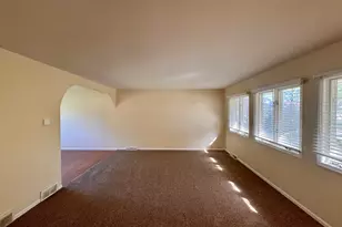 19252 Oakwood Ave, Lansing, IL 60438 - Photo 2