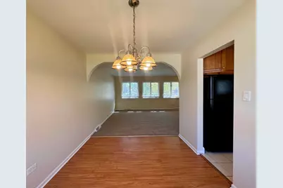 19252 Oakwood Avenue, Lansing, IL 60438 - Photo 6