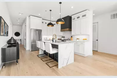 1767 W Rosehill Drive #304, Chicago, IL 60660 - Photo 8