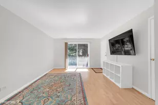 8559 W Rascher Ave, Chicago, IL 60656 - Photo 12