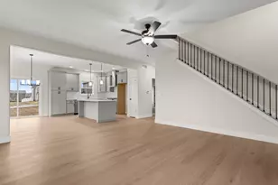 710 Wheatley Dr, Mahomet, IL 61853 - Photo 6