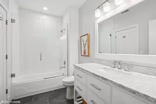 212 W Washington St, Chicago, IL 60606 - Photo 14