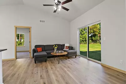 4822 37th Street, Kenosha, WI 53144 - Photo 2