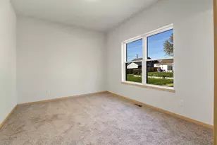 4822 37th St, Kenosha, WI 53144 - Photo 8