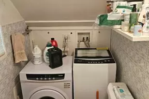 436 Barrington Ave, East Dundee, IL 60118 - Photo 8