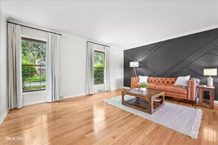 1012 Bainbridge Dr, Naperville, IL 60563 - Photo 4